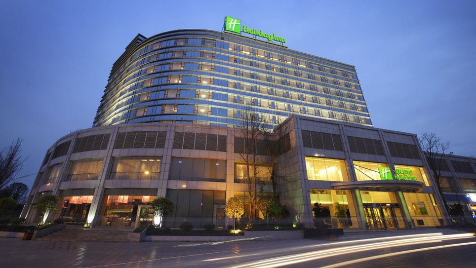 Holiday Inn Century City-EastTower Exterior
