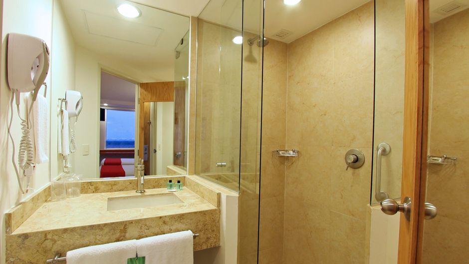 One Cancun Centro Room