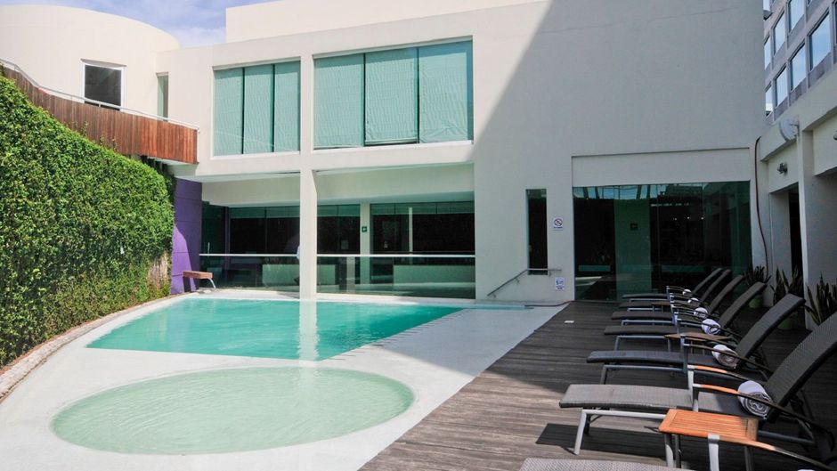 Crowne Plaza Hotel Villahermosa Pool