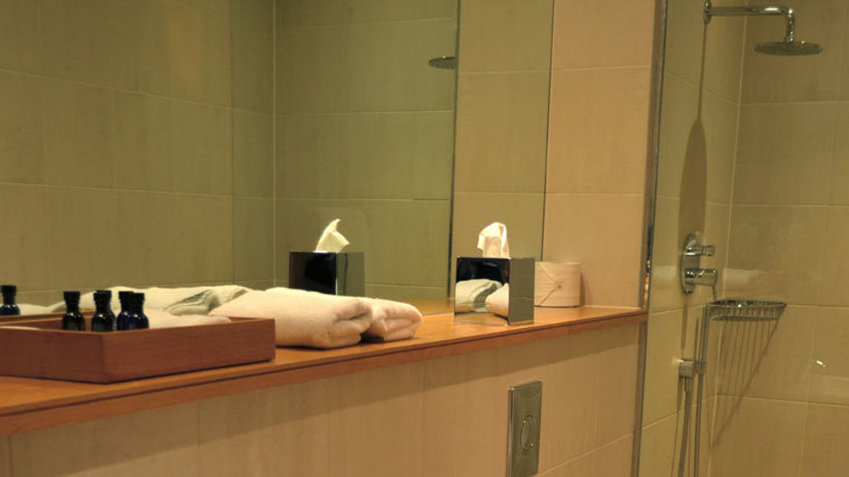 Quebecs Luxury Apartments Room