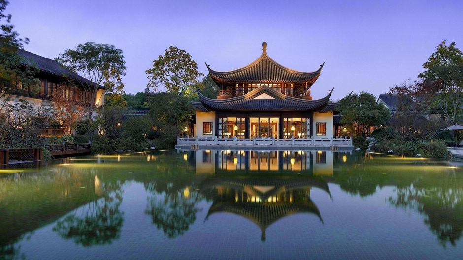 Four Seasons Hotel Hangzhou at West Lake Exterior