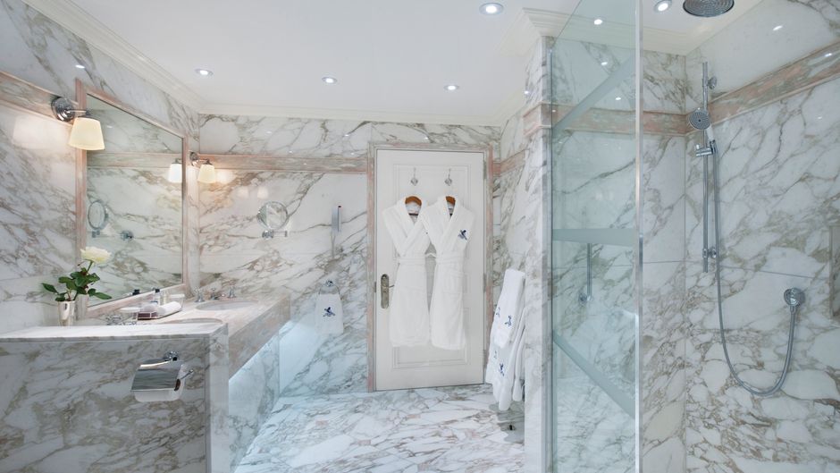 The Ritz London Room