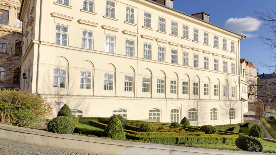 Four Seasons Hotel Prague Exterior