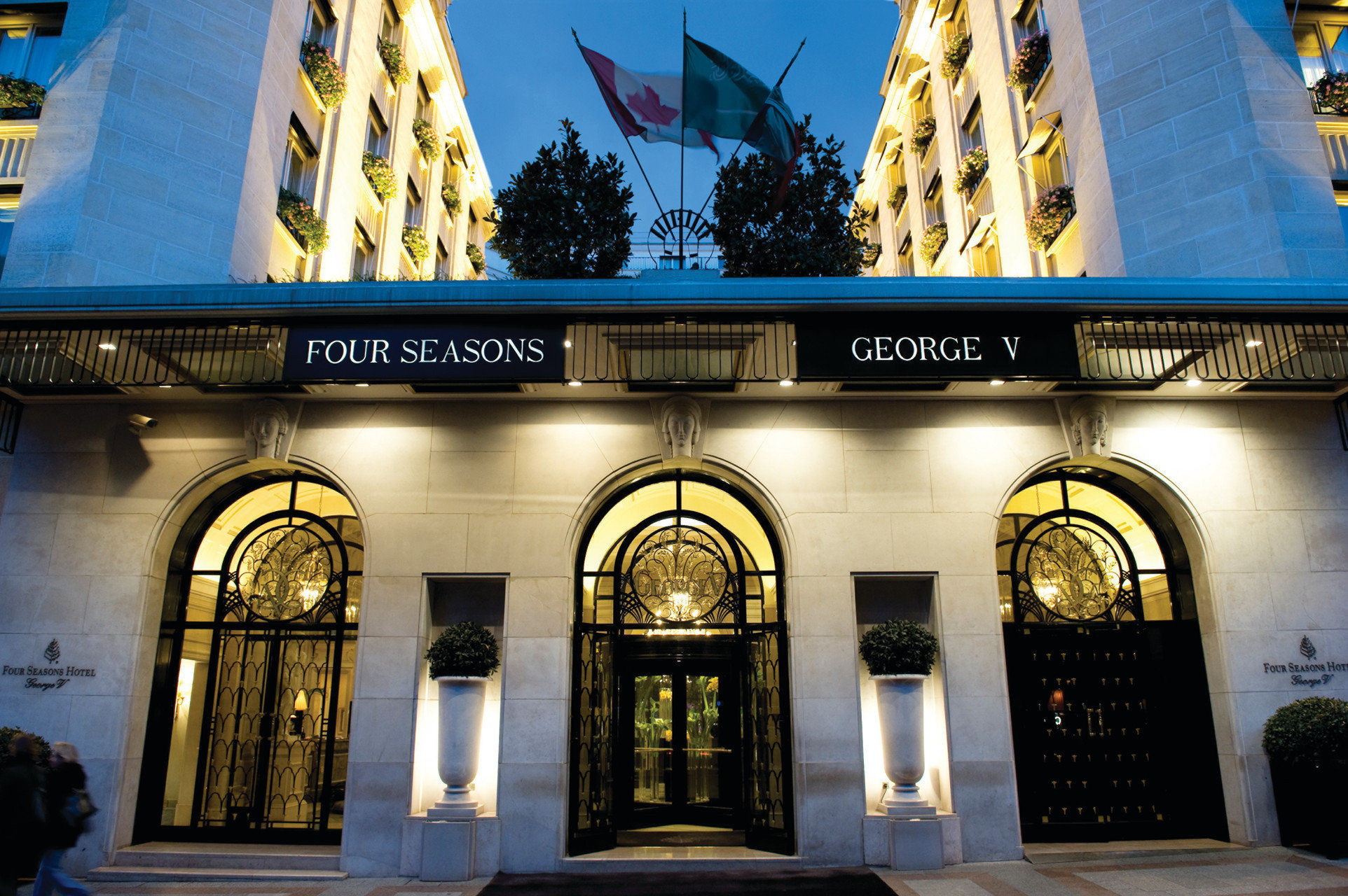Champs four seasons mall shop