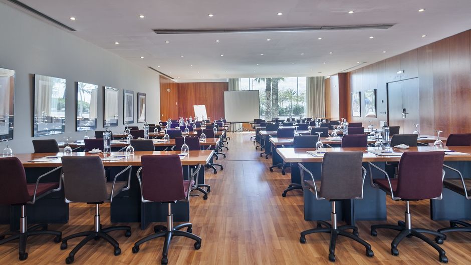 Hotel Front Maritim Meeting