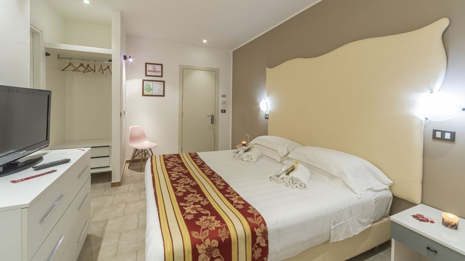 El Patio Hotel Room