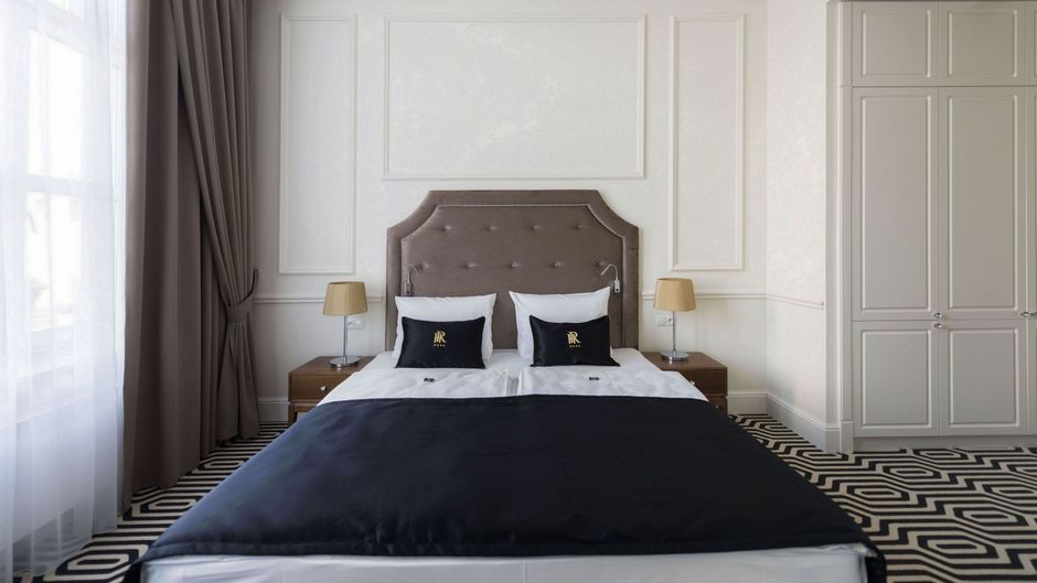 Royal Hotel and Spa Room
