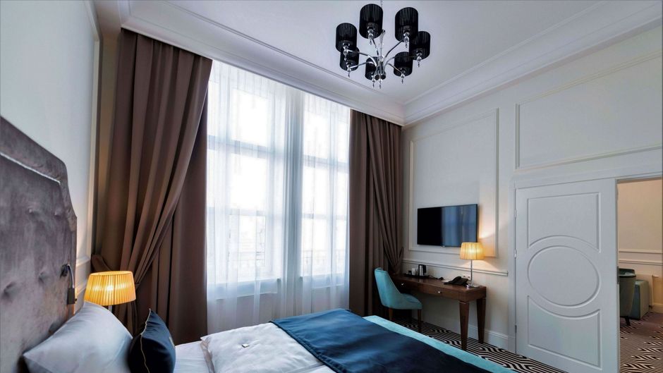 Royal Hotel and Spa Room