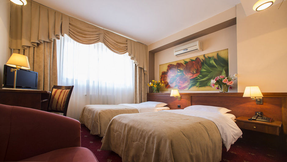 Siqua Hotel Room