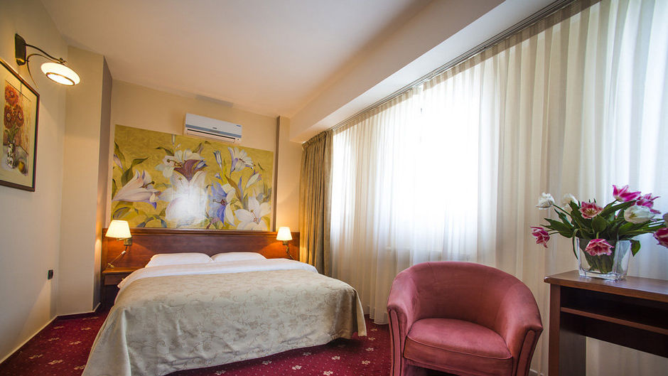 Siqua Hotel Room