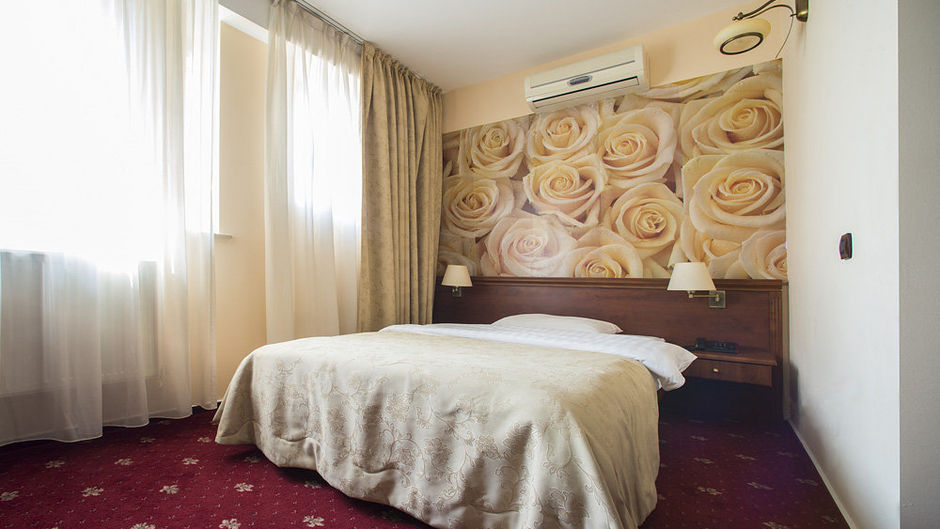Siqua Hotel Room