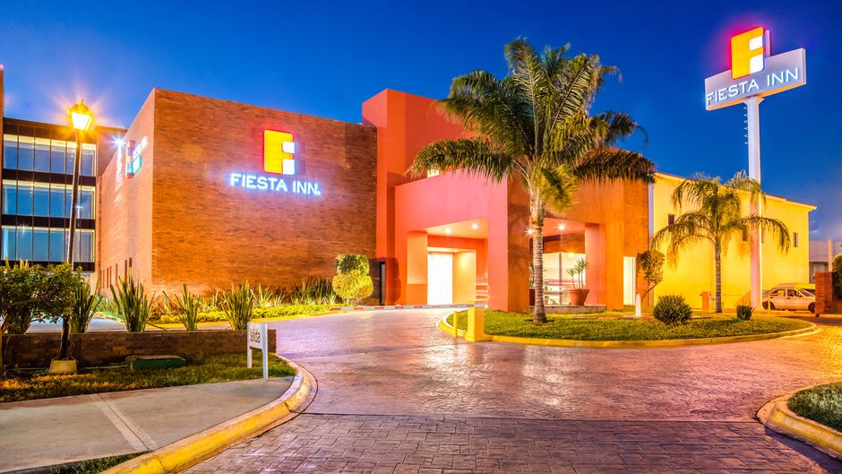 Fiesta Inn Monterrey La Fe Aeropuerto Exterior