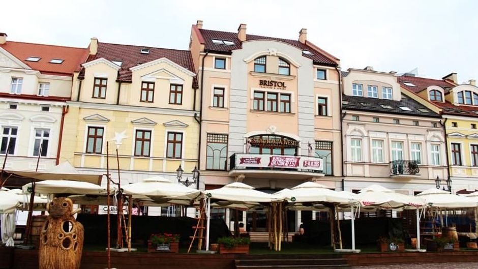 Bristol Tradition & Luxury Hotel Exterior