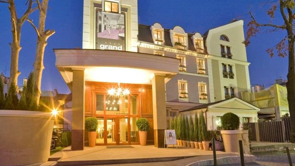 Grand Hotel Boutique Exterior