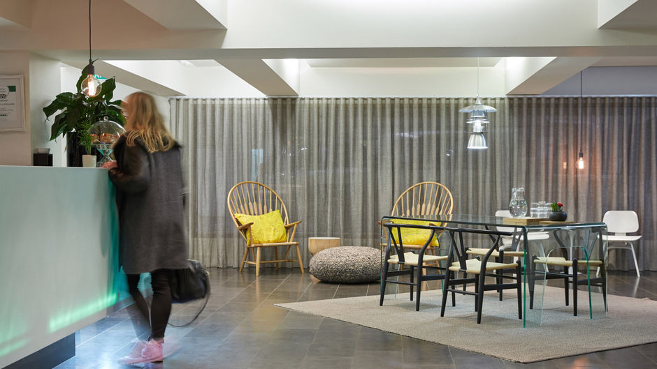 Cosmopolitan Hotel Lobby