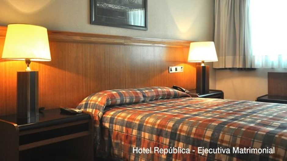 Republica Hotel Room