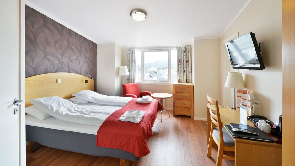 Astoria Hotell Room