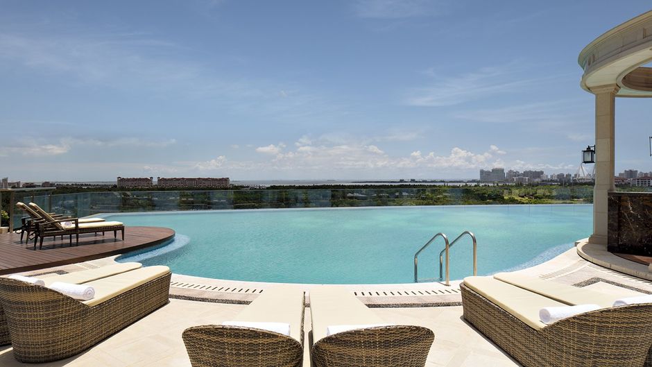 The Langham, Haikou Pool