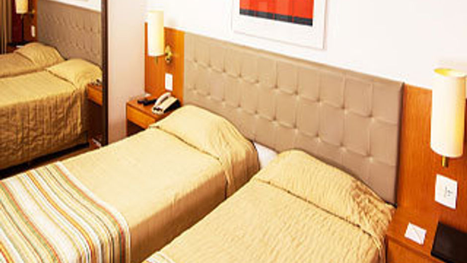 Novo Mundo Hotel Room