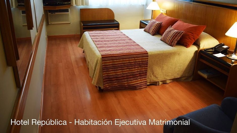Republica Hotel Room