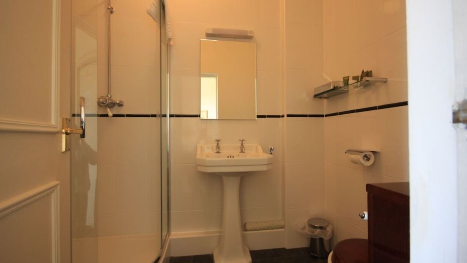 The Worsley Arms Hotel Room
