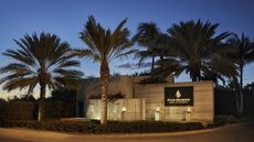 Four Seasons Resort & Residences