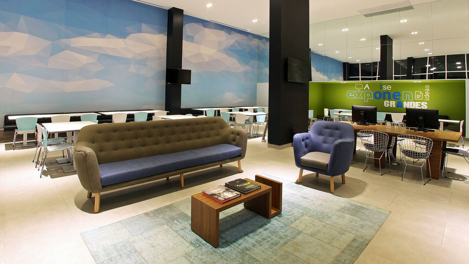 One Cuautitlan Lobby