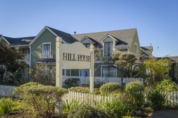 Hill House Inn