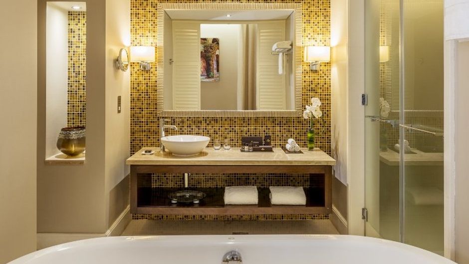 The Tower Plaza Hotel Room
