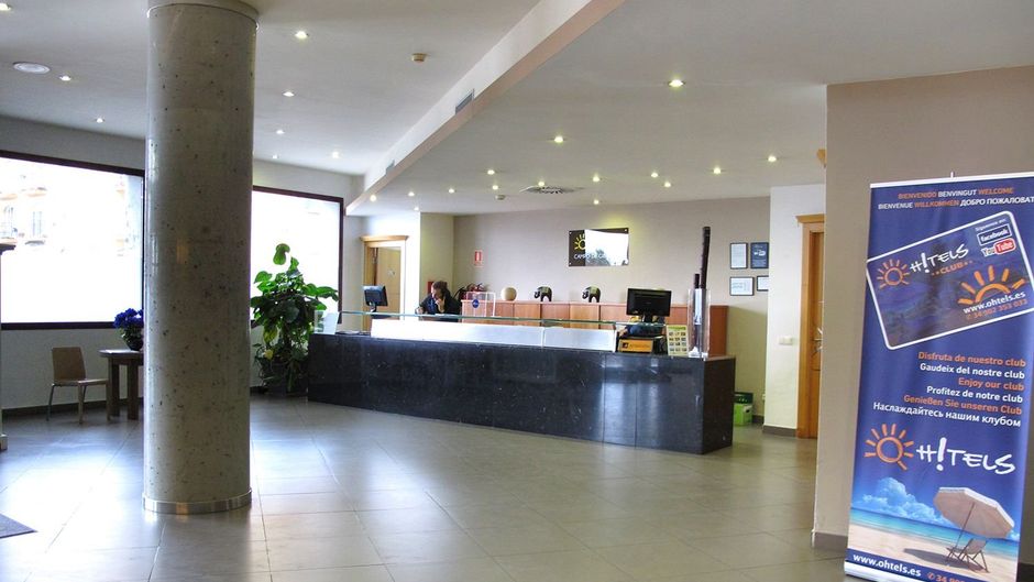 Ohtels Campo de Gibraltar Lobby
