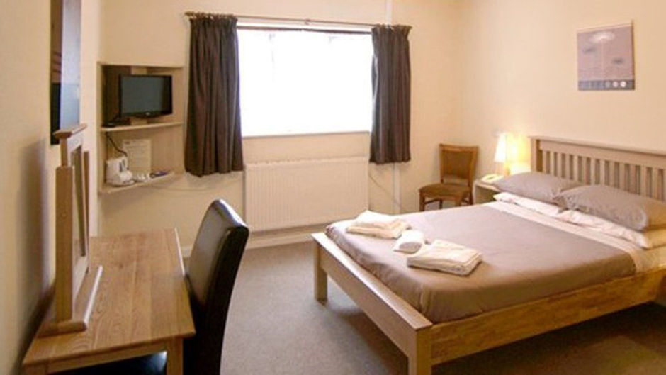 The Smithaleigh Hotel Room