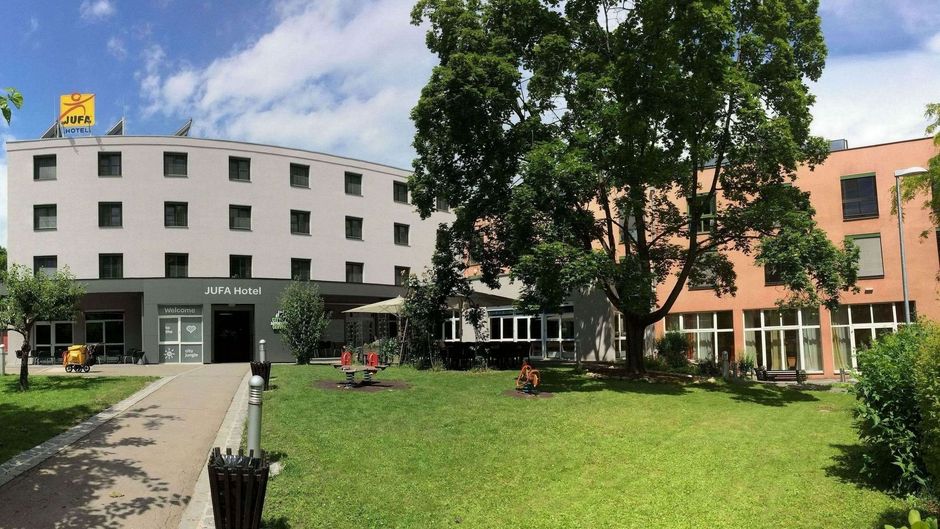 JUFA Hotel Graz-Sud Exterior