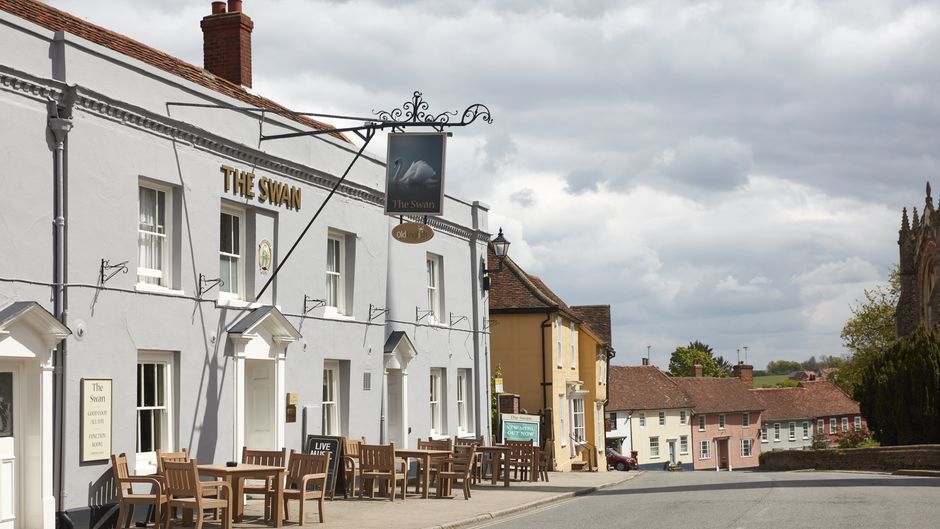 Swan Hotel Thaxted Exterior