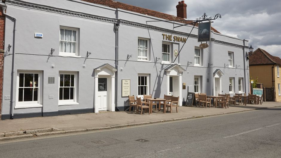 Swan Hotel Thaxted Exterior