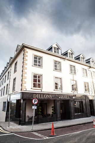 Dillon's Hotel