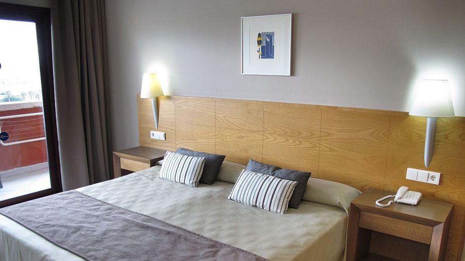 Ohtels Campo de Gibraltar Room