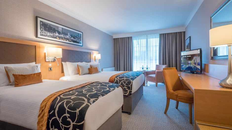 Clayton Hotel Cardiff Lane Room