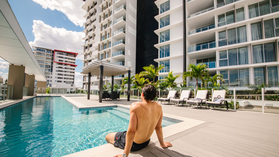Empire Apartment Hotel Exterior