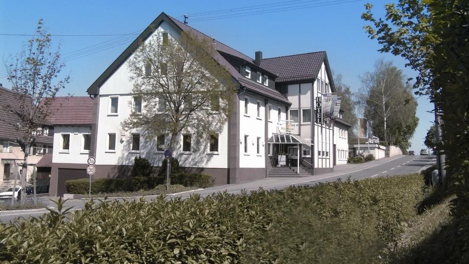 Waldhorn Hotel Exterior