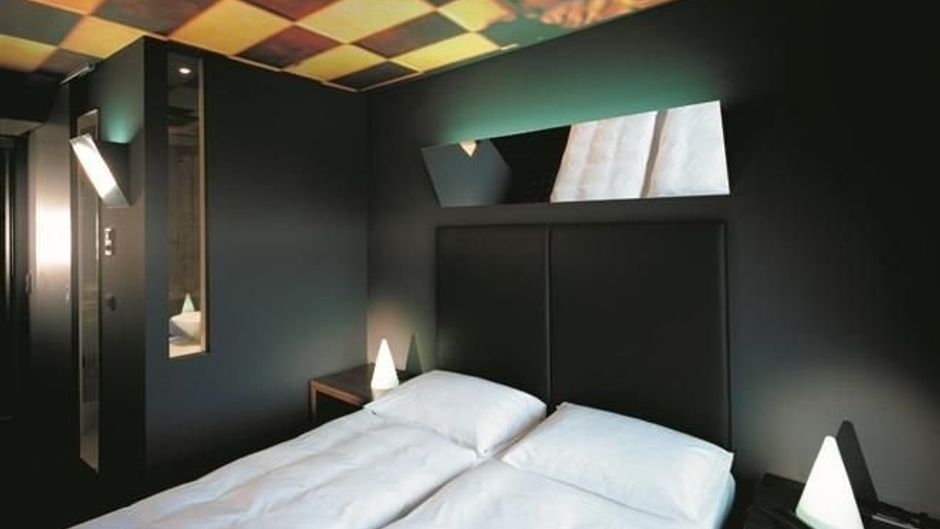 Kult Hotel Room