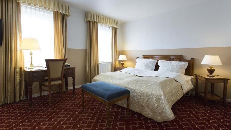 Hotel Plaza Room