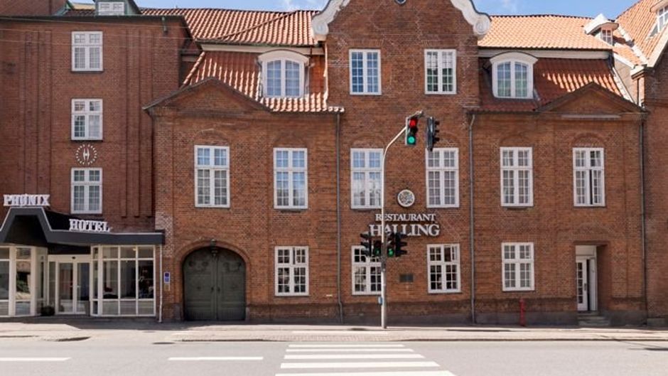 Helnan Phoenix Hotel Exterior