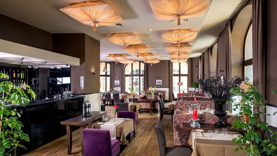 Astoria Hotel Restaurant