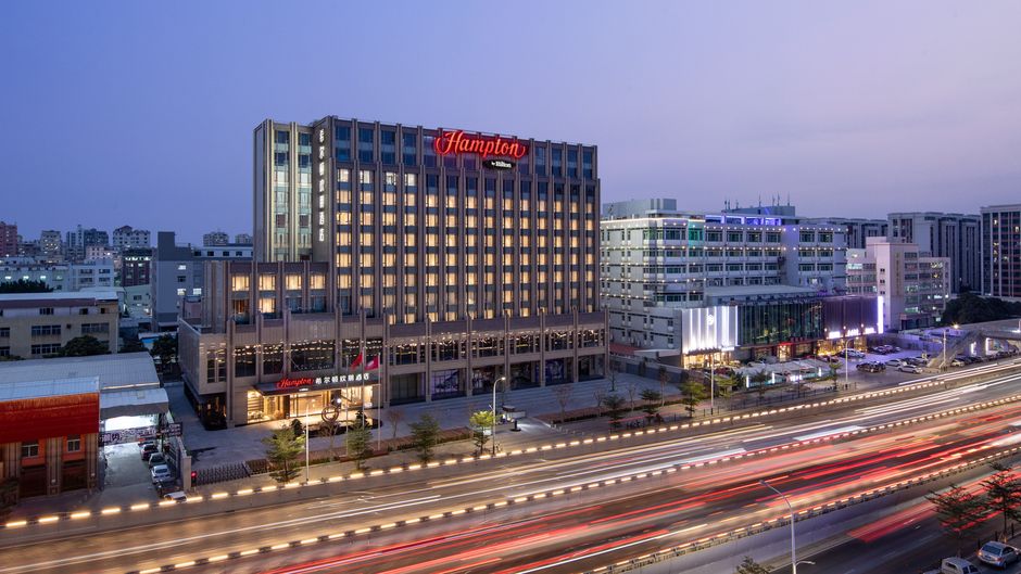Hampton Shantou Railway Station Exterior