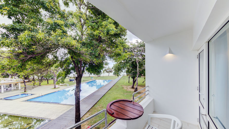Trinco Blu by Cinnamon Suite