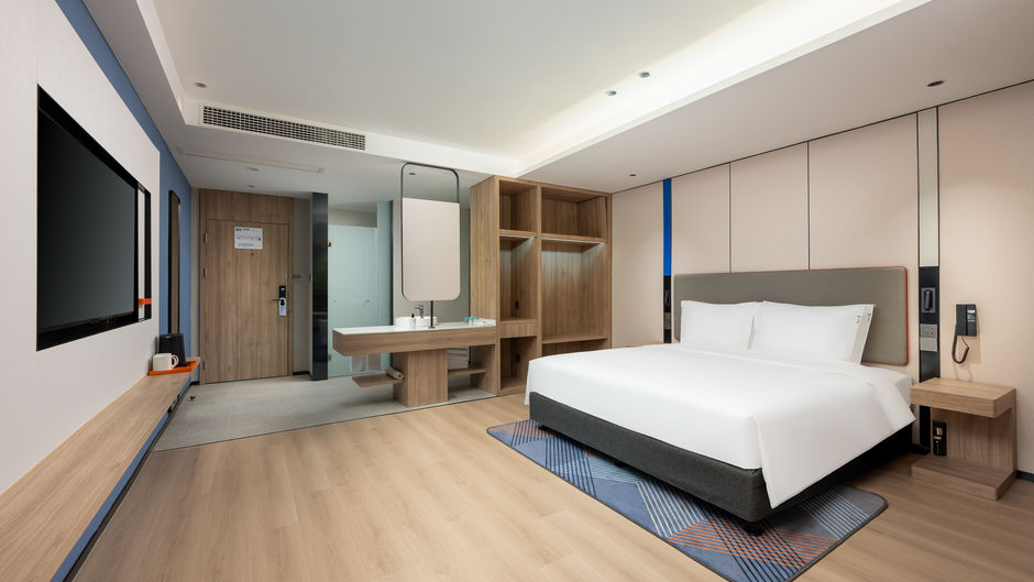Holiday Inn Exp City Center Room