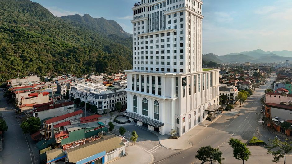 Four Points by Sheraton Ha Giang Exterior