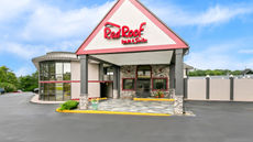 Red Roof Inn & Suites Duncan