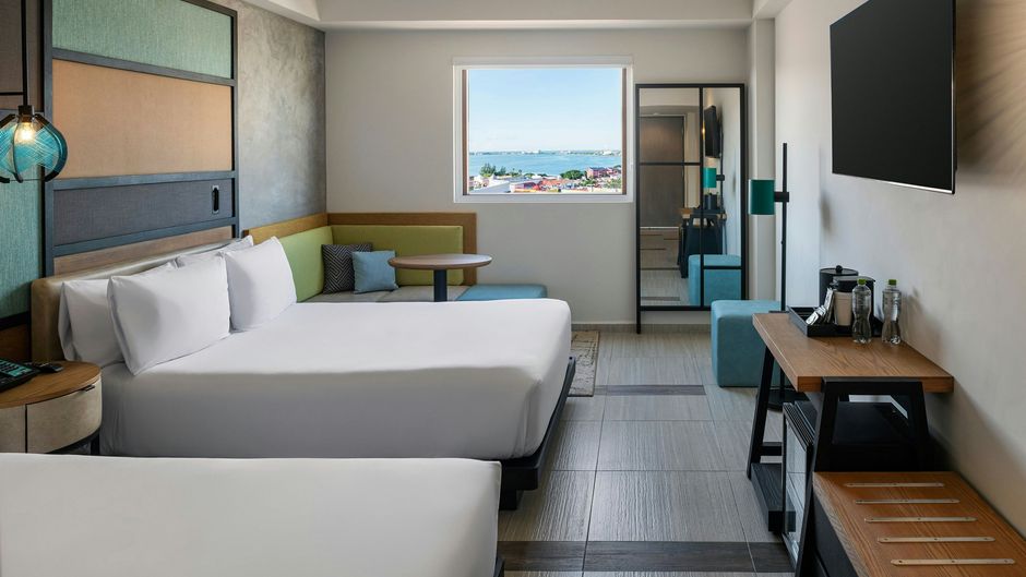 aloft Cancun Room
