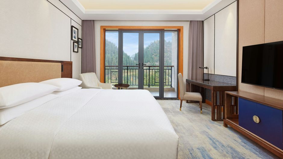 Four Points by Sheraton Anshun Room